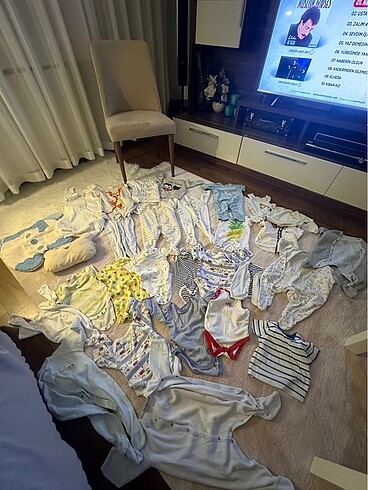 3-9 ay çeşitli bebek giysileri
