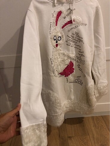 Kapşonlu çok tatlı sweatshirt - Görsel 7