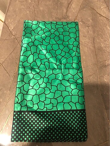 Renk renk desen desen eşarplar - Görsel 13