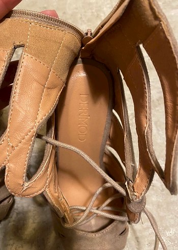 Bej Süet Dolgu Topuklu Kadın Sandalet - Görsel 4