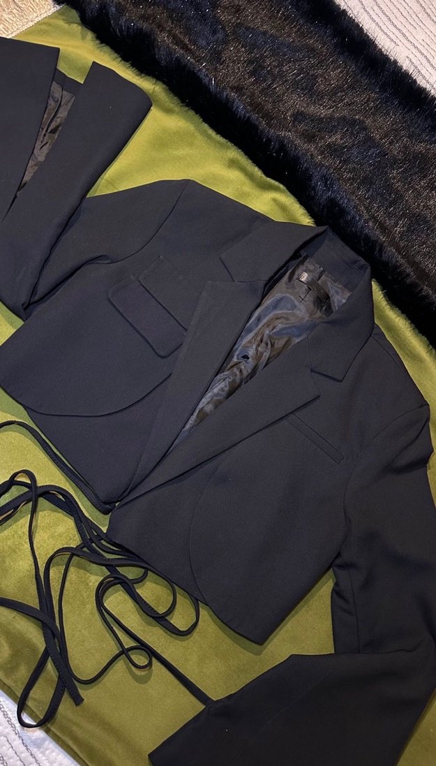 Belden Bağlamalı Crop Ceket - Görsel 2