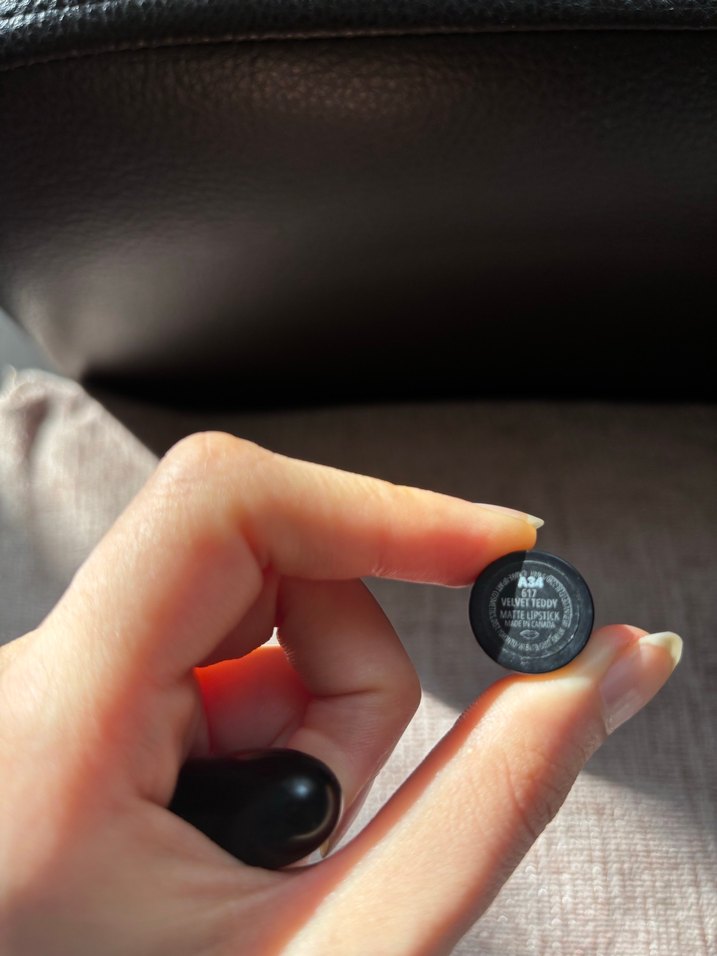 MAC velvet teddy - Görsel 3