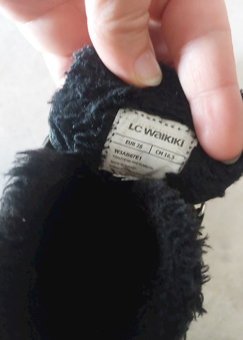 LC Waikiki Siyah Pelus Cocuk Botu