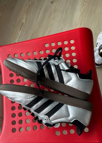 Orijinal Adidas Gri Metalik Kadın Spor Ayakkabı - Görsel 10