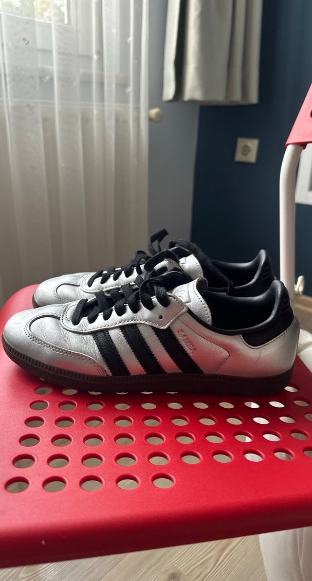 Orijinal Adidas Gri Metalik Kadın Spor Ayakkabı - Görsel 4