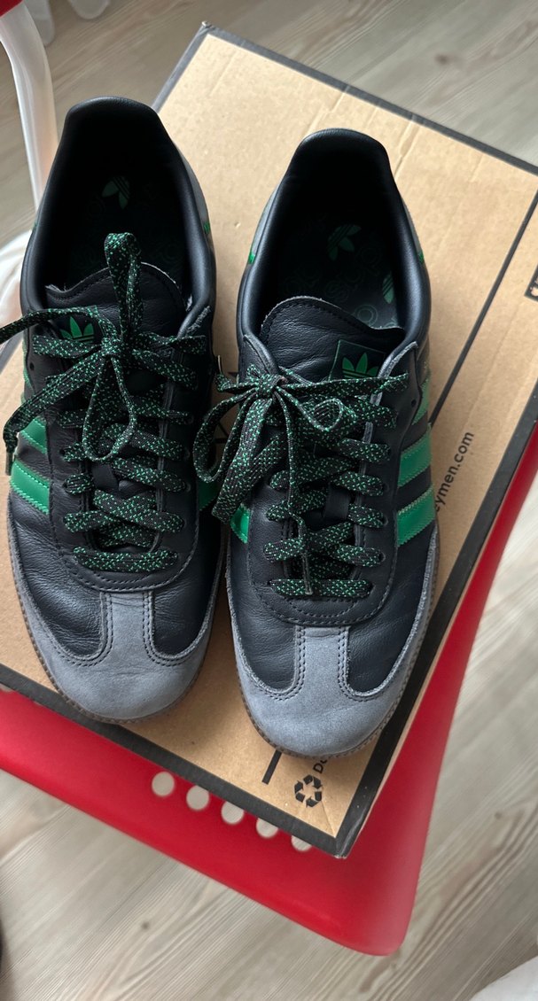 Siyah Yeşil Adidas Bağcıklı Spor Ayakkabı - Görsel 3