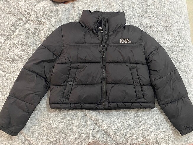 PULL&BEAR MONT