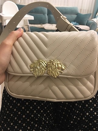 zara çanta