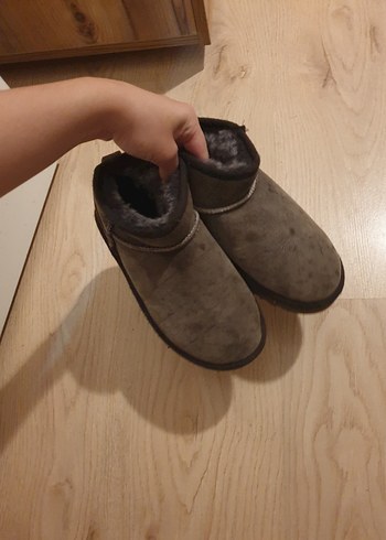 Ugg Agg Kahverengi Suet Kisa Bot