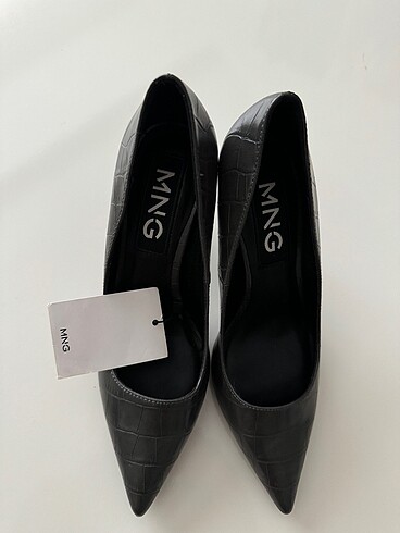 Mango stiletto