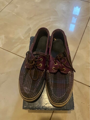 Sperry ayakkabı