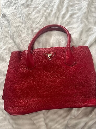 Prada çanta