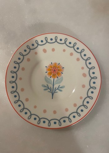  Beden Çiçek Renkli Fincan ve Tabak