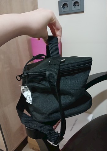 Siyah Beslenme Çantası - Görsel 4