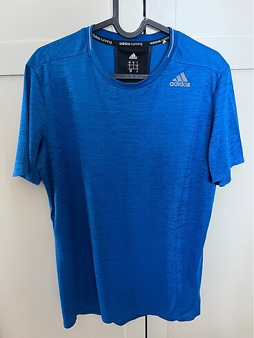 Mavi Adidas marka Erkek Tişörtü