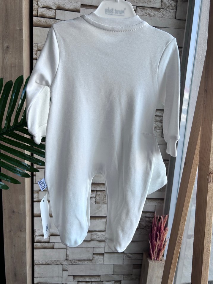 Uzun Kollu Beyaz Bebek Tulum ve Şapka - Görsel 3