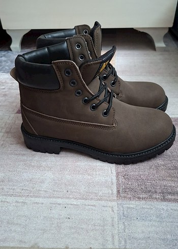Erkek  çocukKahverengi Süet Botlar - Görsel 2