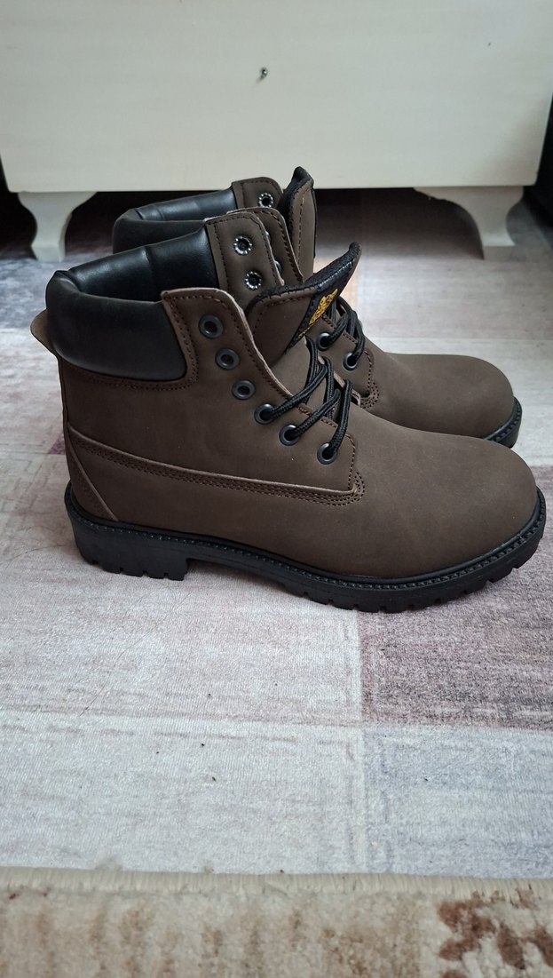 Erkek  çocukKahverengi Süet Botlar - Görsel 2