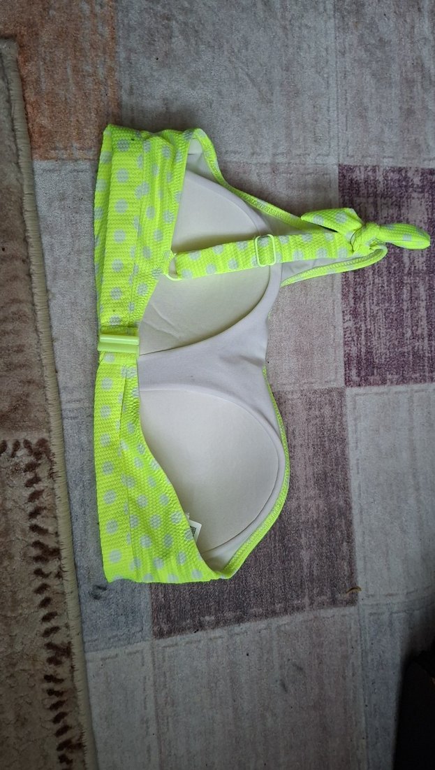 Sarı Renkli Spor Yılan Desenli Sütyen - Görsel 2