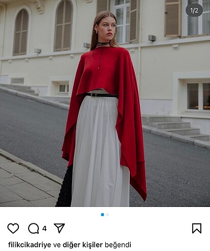 Kırmızı teiko pelerin