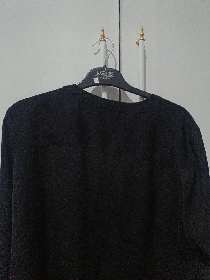 siyah gömlek - Görsel 3