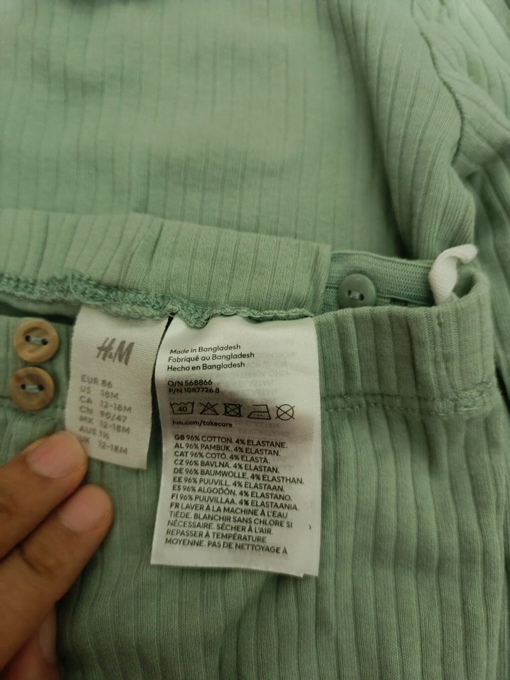 Uzun Kollu Düğmeli Bebek Kız Takımı - Görsel 4