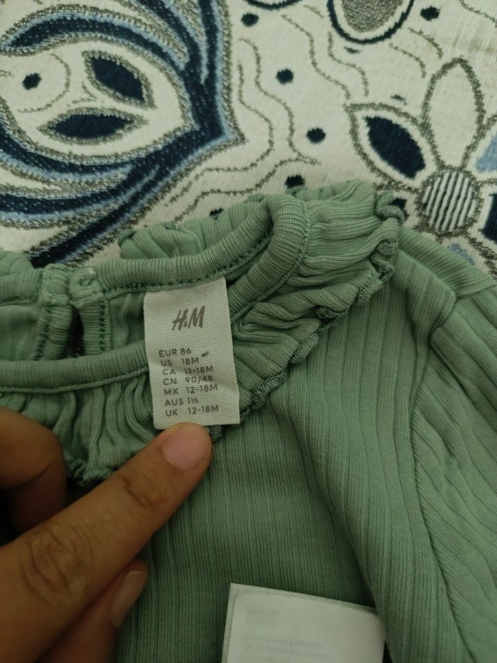 Uzun Kollu Düğmeli Bebek Kız Takımı - Görsel 3