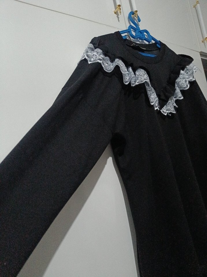 Dantel Detaylı Siyah Uzun Kollu Kadın Kazak - Görsel 4