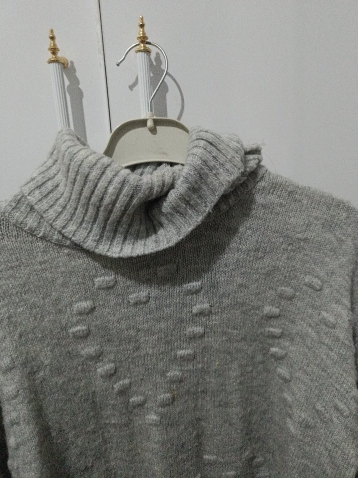 Gri Uzun Kollu Boğazlı Kadın Triko Kazak - Görsel 2