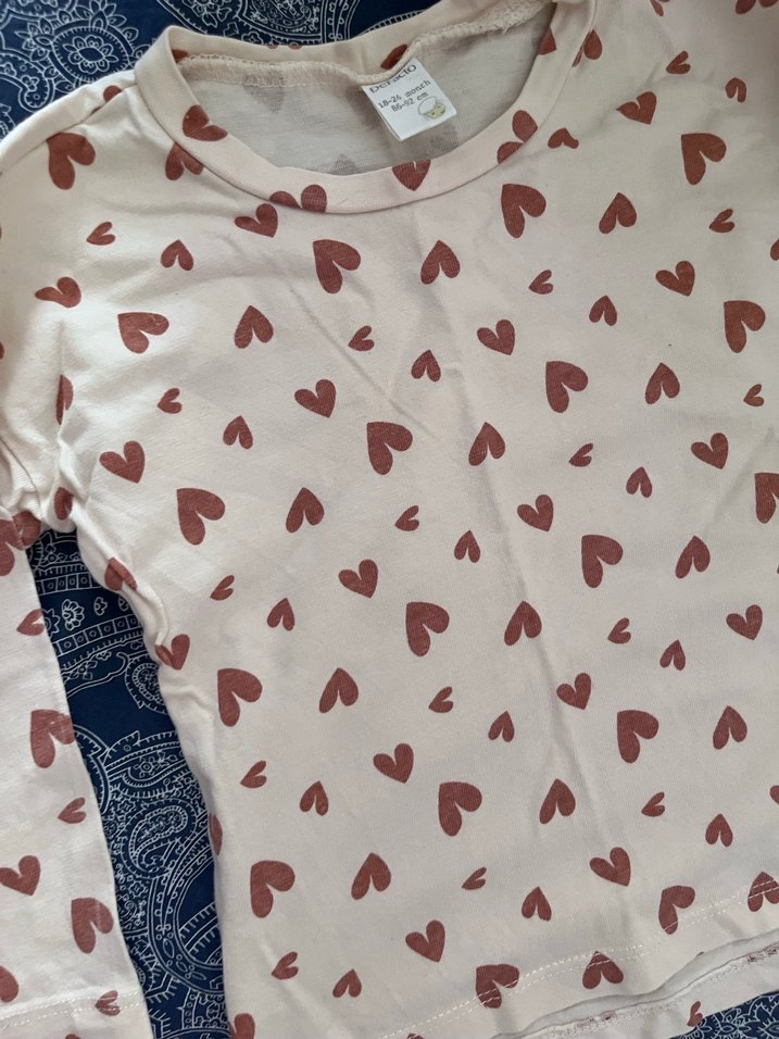 Kız Çocuk Bej Kalp Desenli Uzun Kollu Tişört - Görsel 3