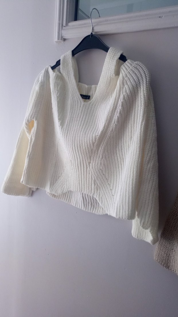 V Yaka Bej Örgü Kadın Kazak - Görsel 2