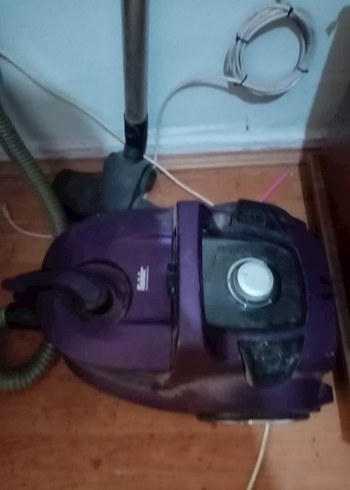Mor Renkli Elektrikli Süpürge