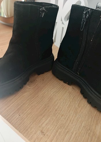 Deichmann Siyah kız çocuk bot