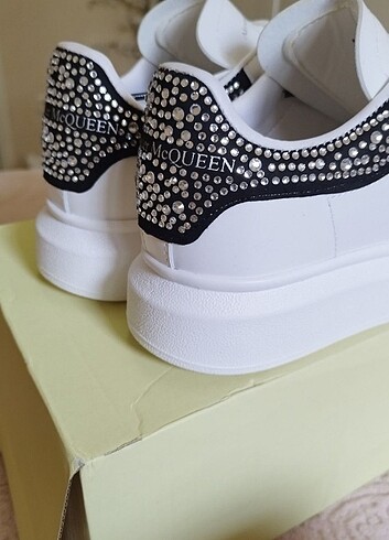Alexander McQueen taşlı ayakkabı  - Görsel 6