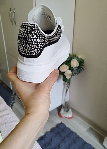 Alexander McQueen taşlı ayakkabı  - Görsel 7