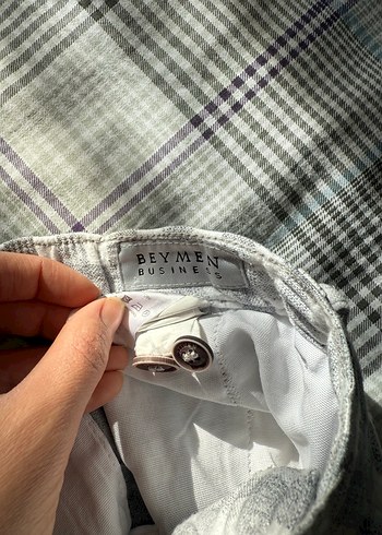 Gri Keten Erkek Şort - Görsel 4