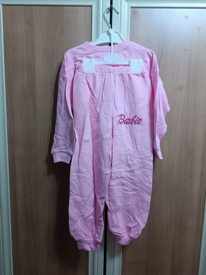 Kızlar için Pembe Barbie Eşofman Takımı - Görsel 2