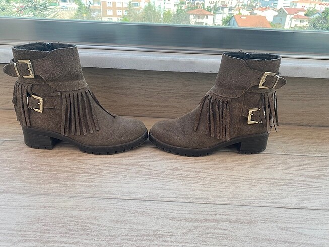 Shoes and more bot