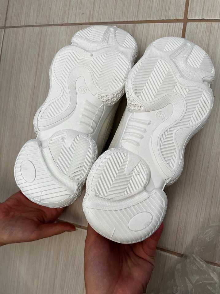 Beyaz Bağcıklı Spor Kadın Sneaker - Görsel 4