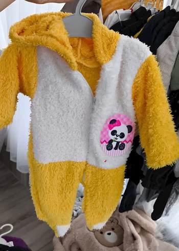 Sarı Nakışlı Kürklü Bebek Tulumu