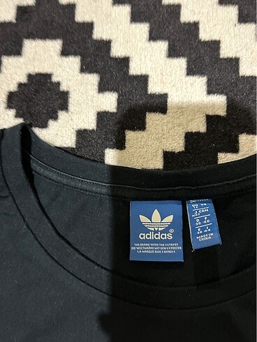 m Beden Adidas tişört