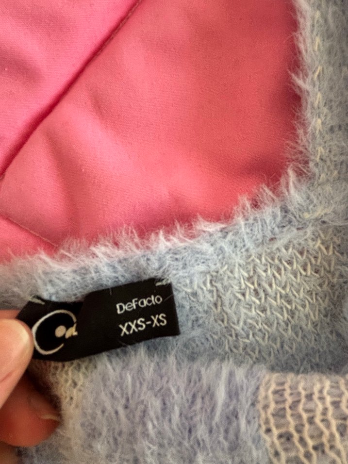 Bebek mavisi Ekose Desenli Kısa Örgü crop - Görsel 3