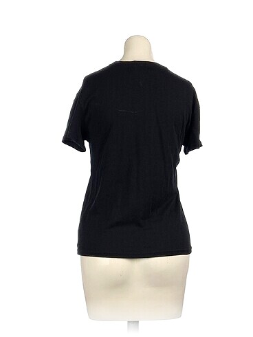 xs Beden Bershka T-shirt %70 İndirimli.