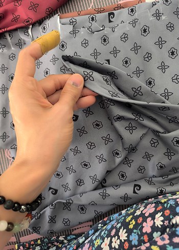 pratik Desenli Şal - Görsel 11