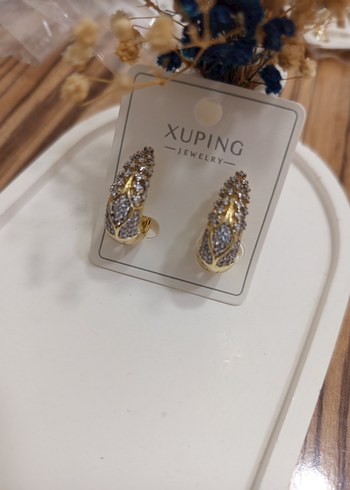 Xuping Altın Renkli Mini Payetli Küpe - Görsel 2