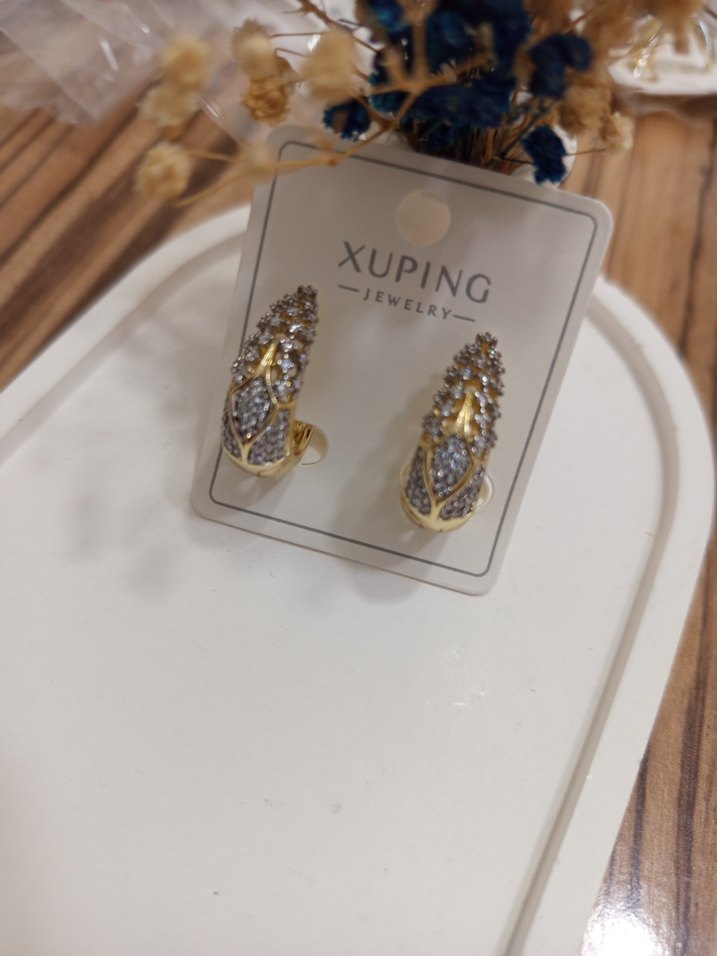 Xuping Altın Renkli Mini Payetli Küpe - Görsel 2