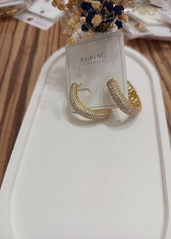 Xuping Mini Boncuk Detaylı Altın Küpe - Görsel 2