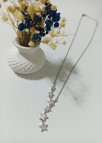 Uzun Zincirli Altın Renkli Yıldızlı Kolye - Görsel 2