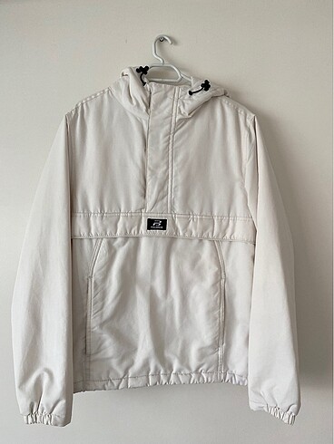 pull and bear mont
