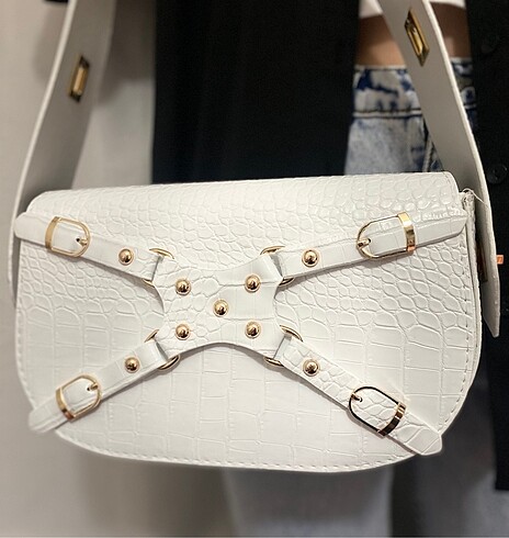 Bershka Kol çantası